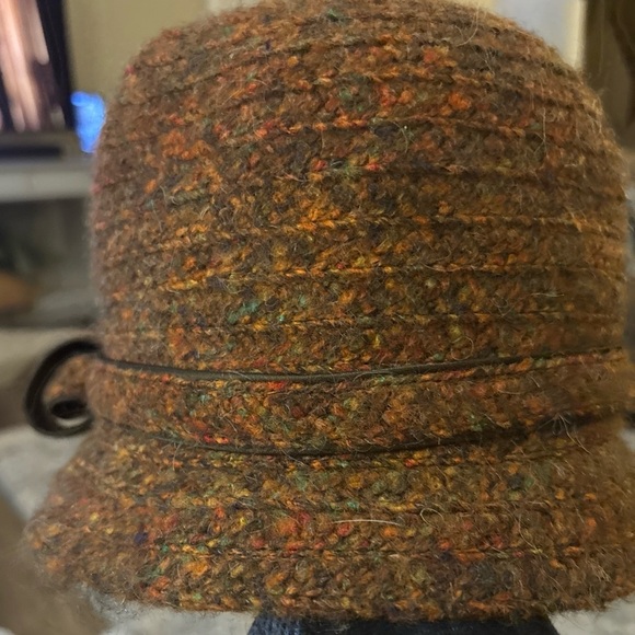 Betmart New York Accessories - BETMAR NEW YORK HAT Weave Burnt Orange Brown Wool Blend Logo Design
